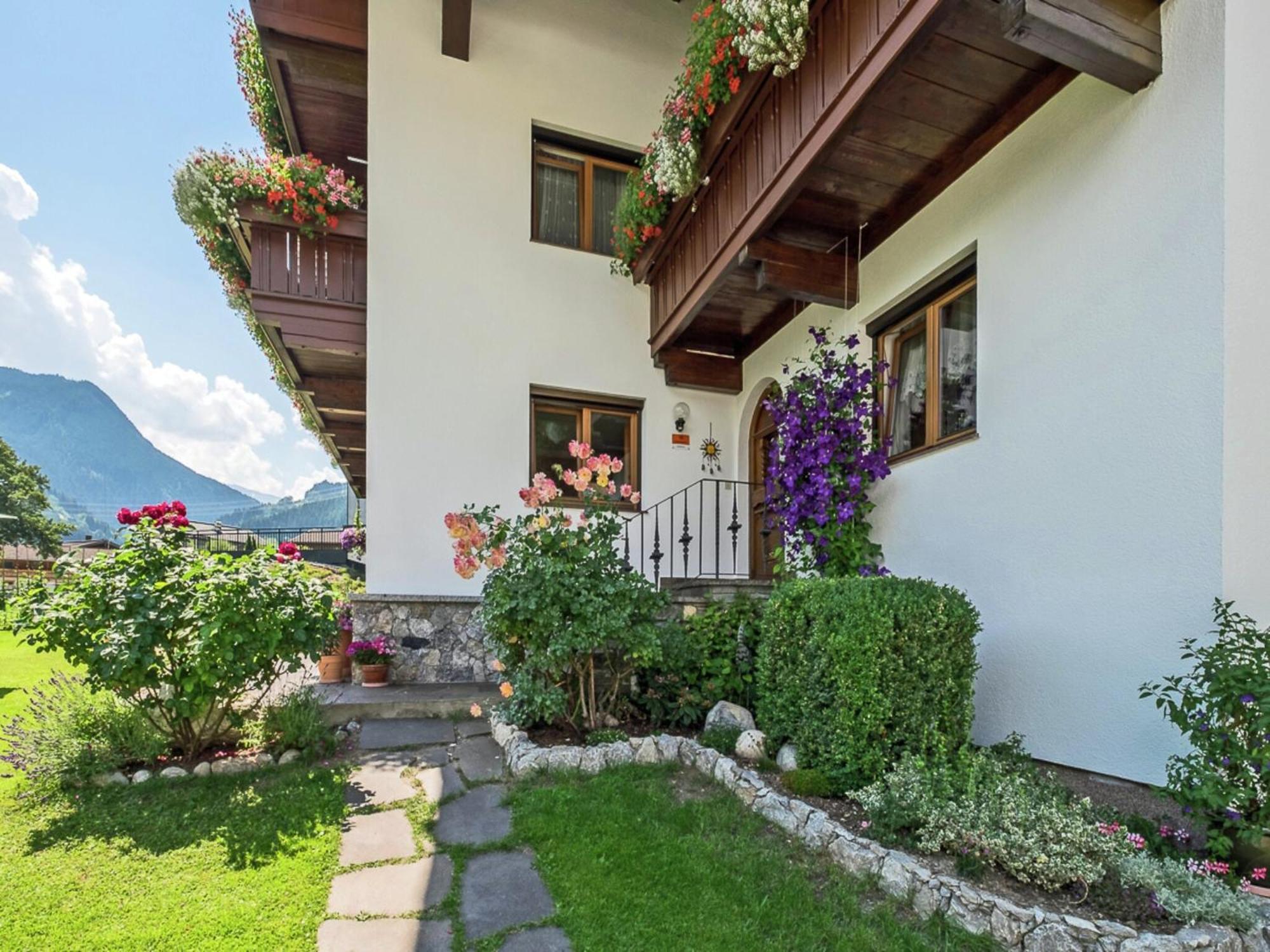 Vintage Apartment In F Gen Near Ski Area Fügen Zewnętrze zdjęcie